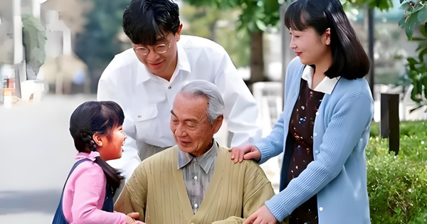 Muốn biết con cái có hiếu thảo hay không, hãy nhìn vào 3 việc nhỏ này - nhìn một cái là biết ngay thật lòng hay giả tạo!