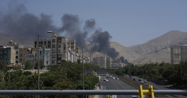 Lo lắng dồn về eo biển Hormuz