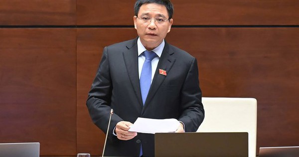 Bộ trưởng Bộ Tài chính báo tin mừng