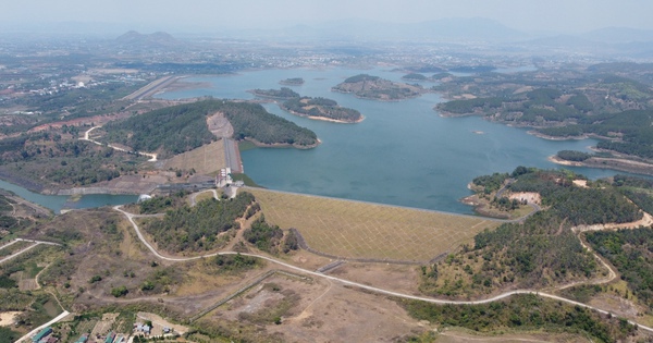 Điều tra vụ trộm đất tại siêu dự án Đại Ninh