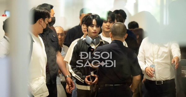 Idol người Việt Hanbin và các thành viên TEMPEST đổ bộ Nội Bài, visual "chị đại" "chấp" hết ống kính cam thường!