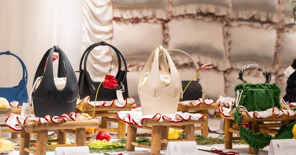 Thương hiệu túi xách Local brand đình đám bất ngờ tuyên bố đóng cửa sau 4 năm gây tiếng vang