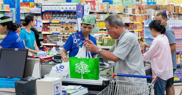 Hàng ngàn gia đình Việt đến Co.opmart trải nghiệm đại sứ xanh