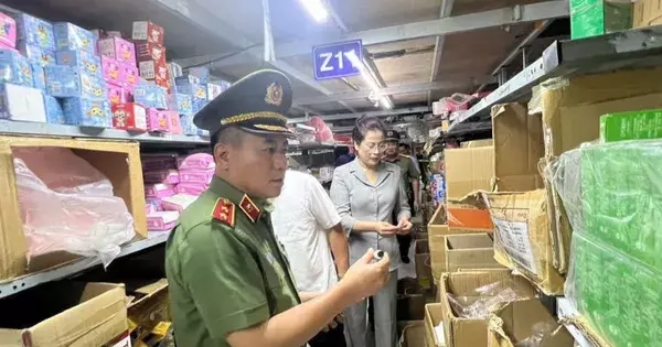 Giám đốc Công an Hà Nội thân chinh kiểm tra thực tế tình hình sản xuất, kinh doanh tại thủ phủ La Phù