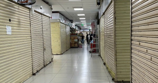 Cơ quan chức năng truy quét hàng giả đến đâu, cửa hàng dừng bán đến đó