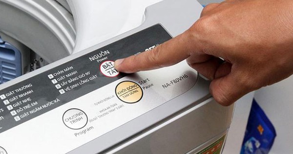 Bất ngờ với nút bí mật trên máy giặt: Chỉ bấm một nút nhỏ nhưng hiệu quả đến không ngờ!!