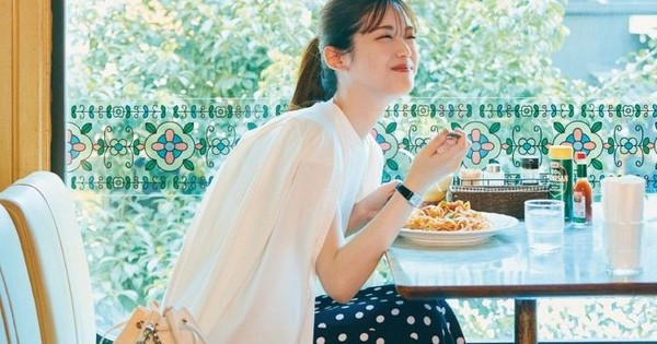 Không lên đời điện thoại, không nâng cấp xe: Xu hướng tiêu dùng ngược đang trở thành chiến lược sống bền vững của người trẻ