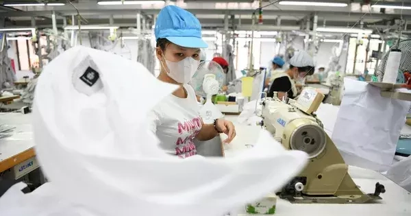 Doanh nghiệp dệt may thận trọng trước hạn áp thuế đối ứng