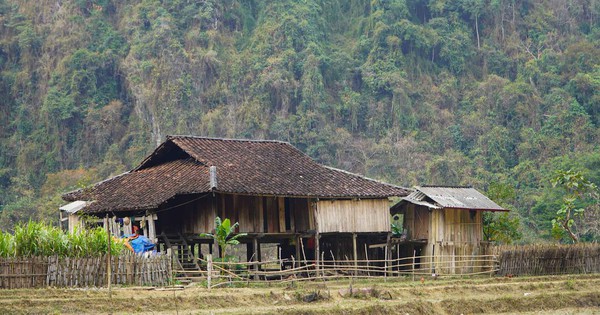 Ngôi làng “bị bỏ quên” ở miền Bắc: Không điện, không đường, nhưng vẫn đón nườm nượp khách ghé thăm