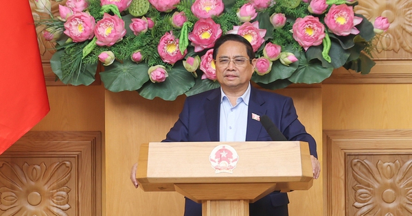 Thủ tướng: Chống tình trạng 'đục nước béo cò', đầu cơ vàng, ngoại tệ