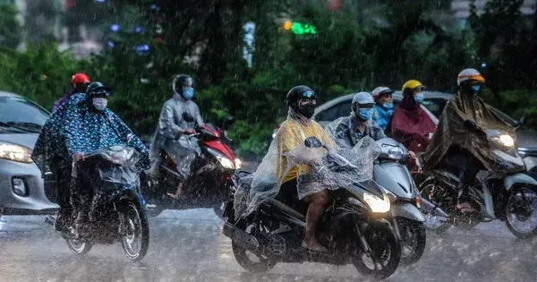 Miền Bắc đón mưa dông vào chiều tối