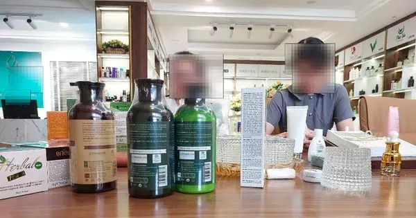 Vào 'lò' gia công mỹ phẩm