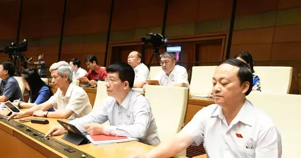 'Chốt' một quốc tịch với cán bộ giữ chức danh theo nhiệm kỳ