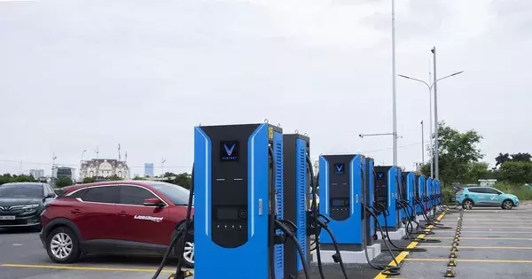 V-Green khai trương trạm sạc siêu nhanh lớn nhất Hà Nội: 42 trụ sạc, 84 xe có thể sạc cùng lúc