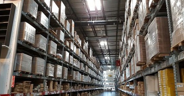 Công nghệ cao vào cuộc, công an phanh phui đường dây bán hàng giả với kho rộng bằng 20 sân bóng, tịch thu 200.000 món đồ nhái