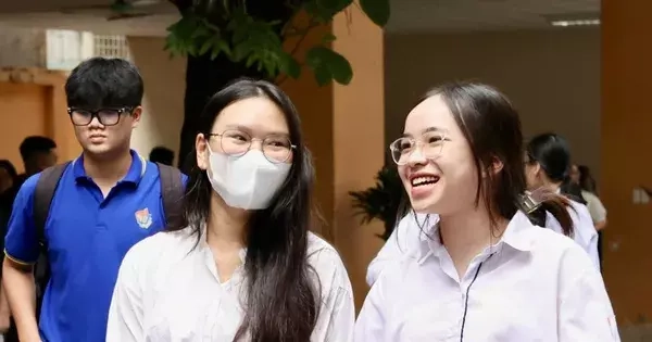 Hôm nay, gần 1,17 triệu thí sinh trên toàn quốc làm thủ tục dự thi Tốt nghiệp THPT 2025