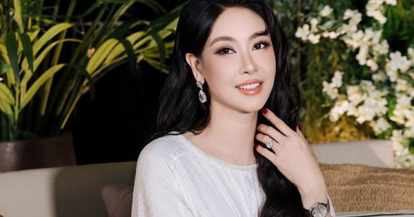 Trả lời ứng xử "Bạn có nghĩ mình là người đẹp nhất nước ta?" quá thông minh, cô gái Việt 16 tuổi thành Hoa hậu: Nay là một bà mẹ dạy con cực khéo