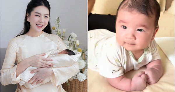 Quý tử nhà MC Mai Ngọc mới 2 tháng tuổi đã biết lật, đôi bàn tay mũm mĩm khiến team bỉm sữa phát mê