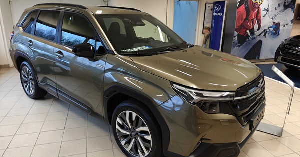 Subaru Forester 2025 ra mắt ĐNÁ tháng sau: Thiết kế mới hoàn toàn, có thể thêm hybrid cạnh tranh CR-V, về Việt Nam sẽ khó rẻ