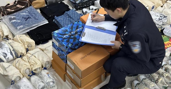 Phân tích 200.000 dữ liệu, cảnh sát triệt phá đường dây hàng giả xuyên biên giới quy mô 1.000 tỷ đồng, tịch thu hơn 95.000 món đồ nhái