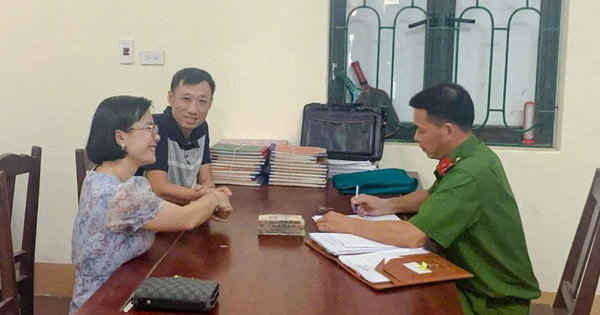 Tài khoản ngân hàng bất ngờ nhận được 2 khoản tiền 62 triệu và 133 triệu đồng