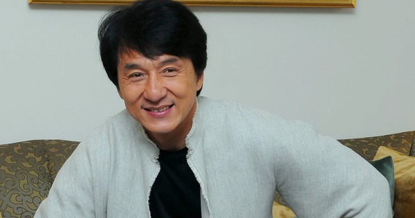 “Ông hoàng showbiz” vừa sinh ra đã trở thành hiện tượng thế kỷ
