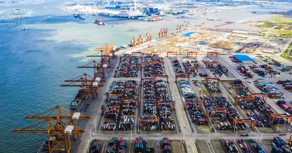 Loạt báo ngoại gọi tên mô hình kinh tế lần đầu tiên có ở Việt Nam, chuyên gia bình luận "táo bạo và hấp dẫn"
