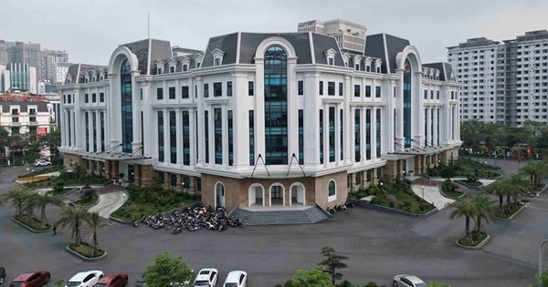 Hà Nội công bố trụ sở làm việc của 126 xã, phường sau sắp xếp
