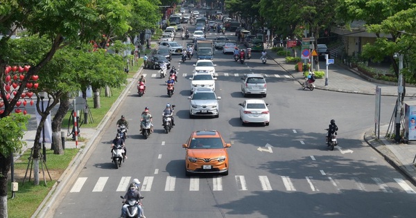 VinFast tiếp tục chơi lớn: Tặng ngay 100 triệu đồng cho ai bán xe xăng để mua VF 9