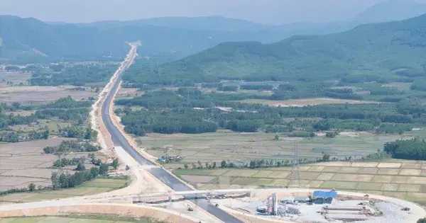 Hình hài cao tốc Quảng Ngãi - Hoài Nhơn sau hơn 2 năm thi công