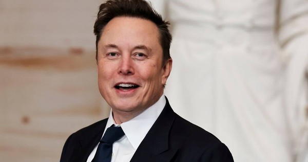 Tỷ phú Elon Musk chỉ rõ: Muốn giàu nhanh, người nghèo phải biết “vay mượn” và làm thêm 2 việc này