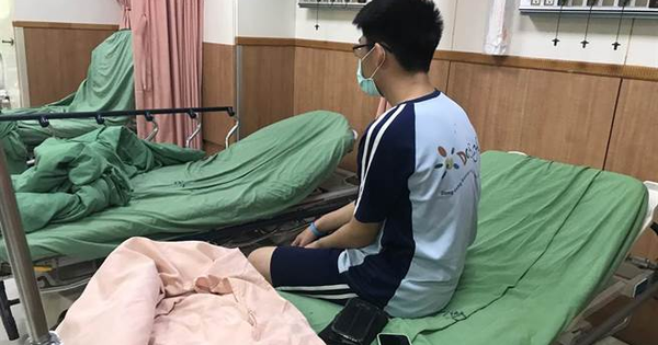 Trộm thẻ tín dụng của bố để mua "bánh quy giảm cân", nam sinh 13 tuổi nhận kết đắng
