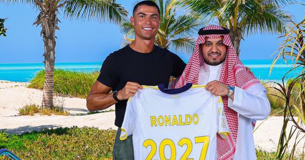Ronaldo gia hạn hợp đồng với thu nhập "khủng", thêm quyền lực ở Al-Nassr