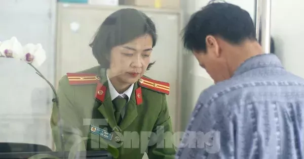 Công an Hà Nội tạm dừng nhận hồ sơ một số thủ tục trên VNeID đến 30/6