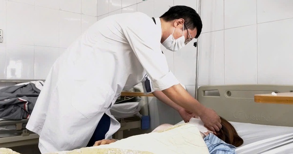 Hà Nội: Nữ sinh 15 tuổi tử vong sau khi nặn mụn