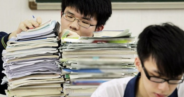 Không phải thi điểm kém, trẻ có 4 biểu hiện nguy hiểm này mới dễ bị xã hội ĐÀO THẢI không thương tiếc!