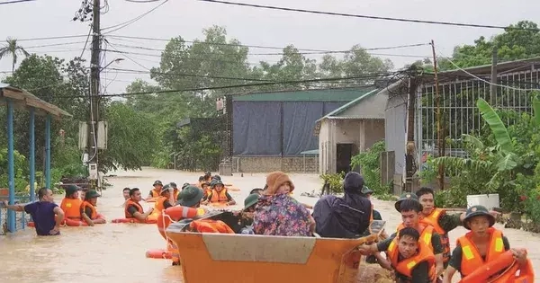 Bão hình thành trên Biển Đông cực kỳ nguy hiểm và phức tạp