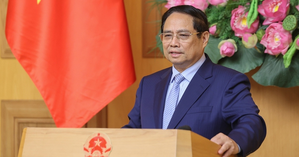 Thủ tướng kêu gọi doanh nghiệp Anh đưa thương mại và đầu tư song phương vượt 10 tỉ USD