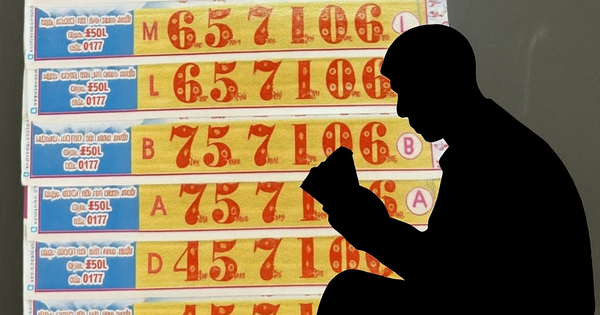 Trúng độc đắc, chủ cửa hàng thuốc bắc hứa tặng người bán dạo một căn nhà: Số tiền gây bất ngờ