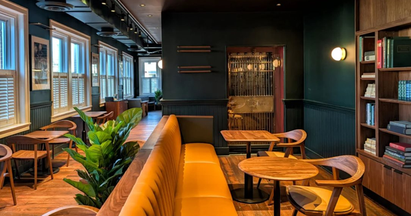 Chiến dịch chưa từng có của Starbucks: Sắp cải tạo 10.000 cửa hàng, biến mỗi không gian thành sảnh khách sạn, nỗ lực hồi sinh công ty