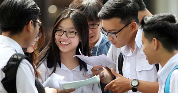 Học phí ngành Ngôn ngữ 2025, cao nhất gần 80 triệu đồng/năm
