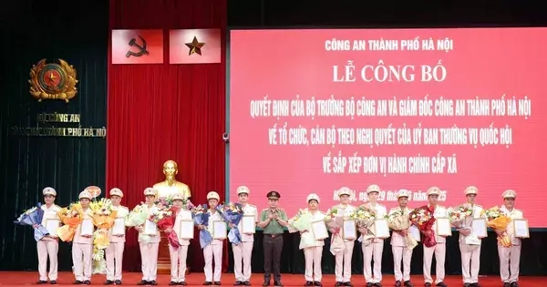 Công an Hà Nội ra mắt 126 Trưởng Công an cấp xã
