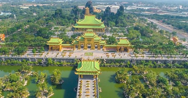 Hôm nay, khu du lịch Đại Nam của bà Nguyễn Phương Hằng đang diễn ra một sự kiện đặc biệt