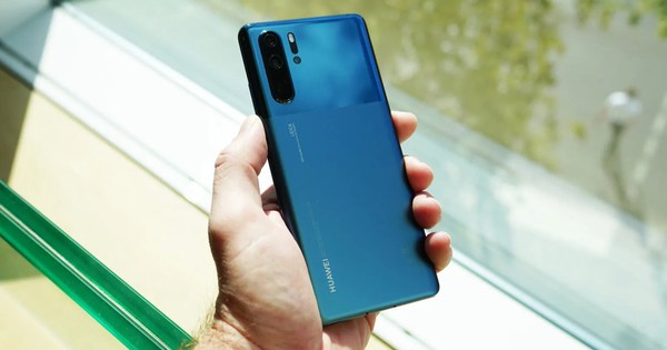 Nhà báo công nghệ: "Dù đã có điện thoại Samsung mới, tôi vẫn dùng mẫu máy Trung Quốc này suốt 6 năm qua"
