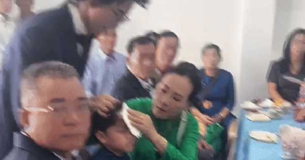 Hành động đắt giá hơn cả xe sang chục tỷ trong đám hỏi phú bà Diệp Lê khiến dân tình xôn xao tấm tắc