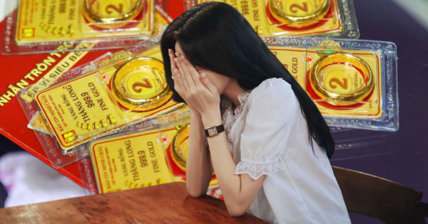 Chuyện “bán 1 cây vàng” thách thức sự kiên nhẫn của tất cả: Người trong cuộc ứa nước mắt, dân mạng không bình tĩnh nổi!