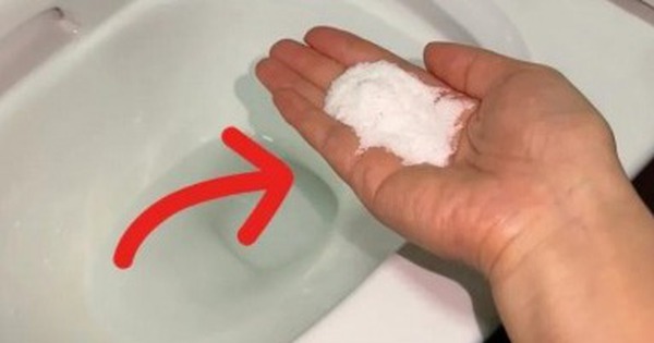 Rắc 1 nắm muối vào nhà tắm, đơn giản mà lợi đủ đường, ai biết trước đã làm từ lâu!