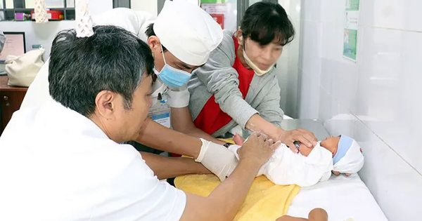 11 nhóm được hưởng 100% chi phí khám, chữa bệnh từ ngày 1/7/2025