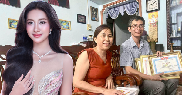 Không gian sống ở Phú Yên của Hoa hậu Hà Trúc Linh: Căn nhà bình dị nhưng kín giấy khen