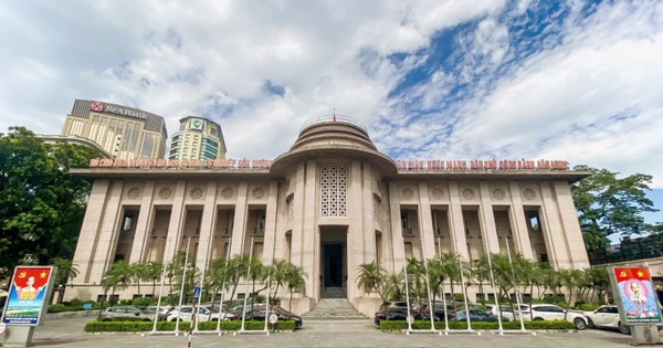 Ngân hàng Nhà nước bất ngờ bơm lượng tiền lớn cho hệ thống ngân hàng
